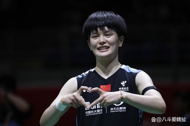 法国羽毛球队逆转中国羽毛球队，辛杜惊艳世界