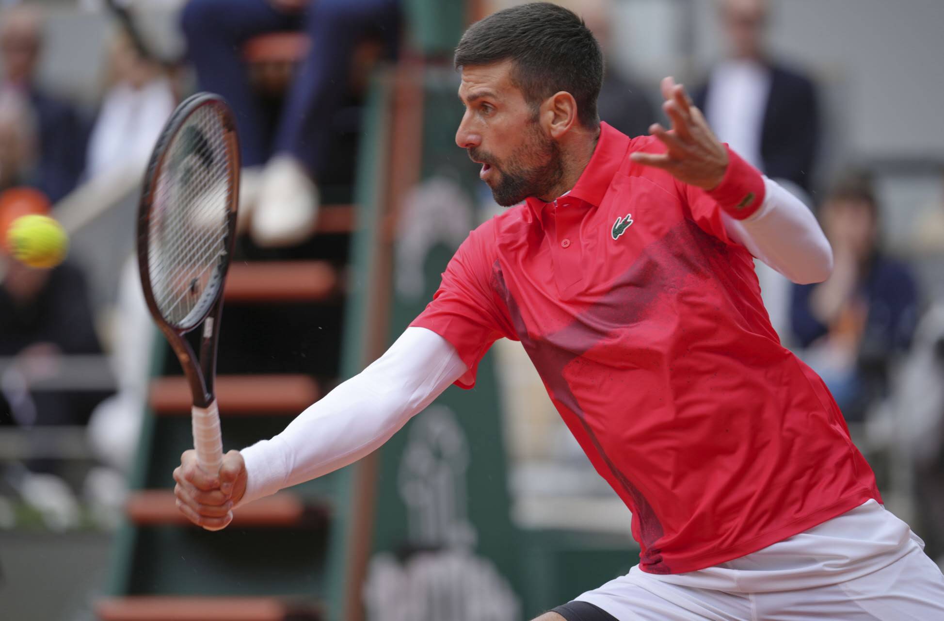 包含意大利网球队绝杀日本网球队，德约科维奇统治全场的词条