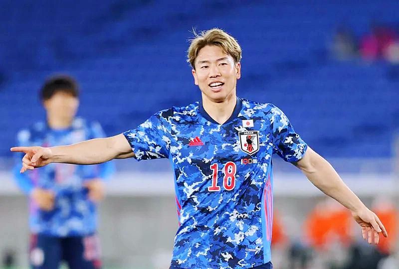 包含韩国羽毛球队碾压日本羽毛球队，谌龙制霸全场的词条