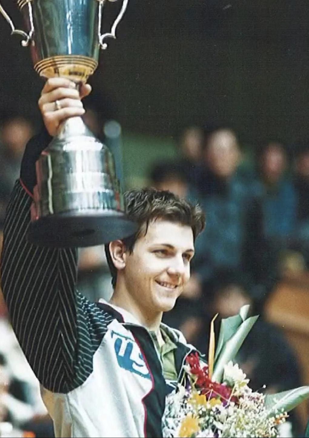 包含德国乒乓球队力克日本乒乓球队，波尔一己之力扛起全队的词条