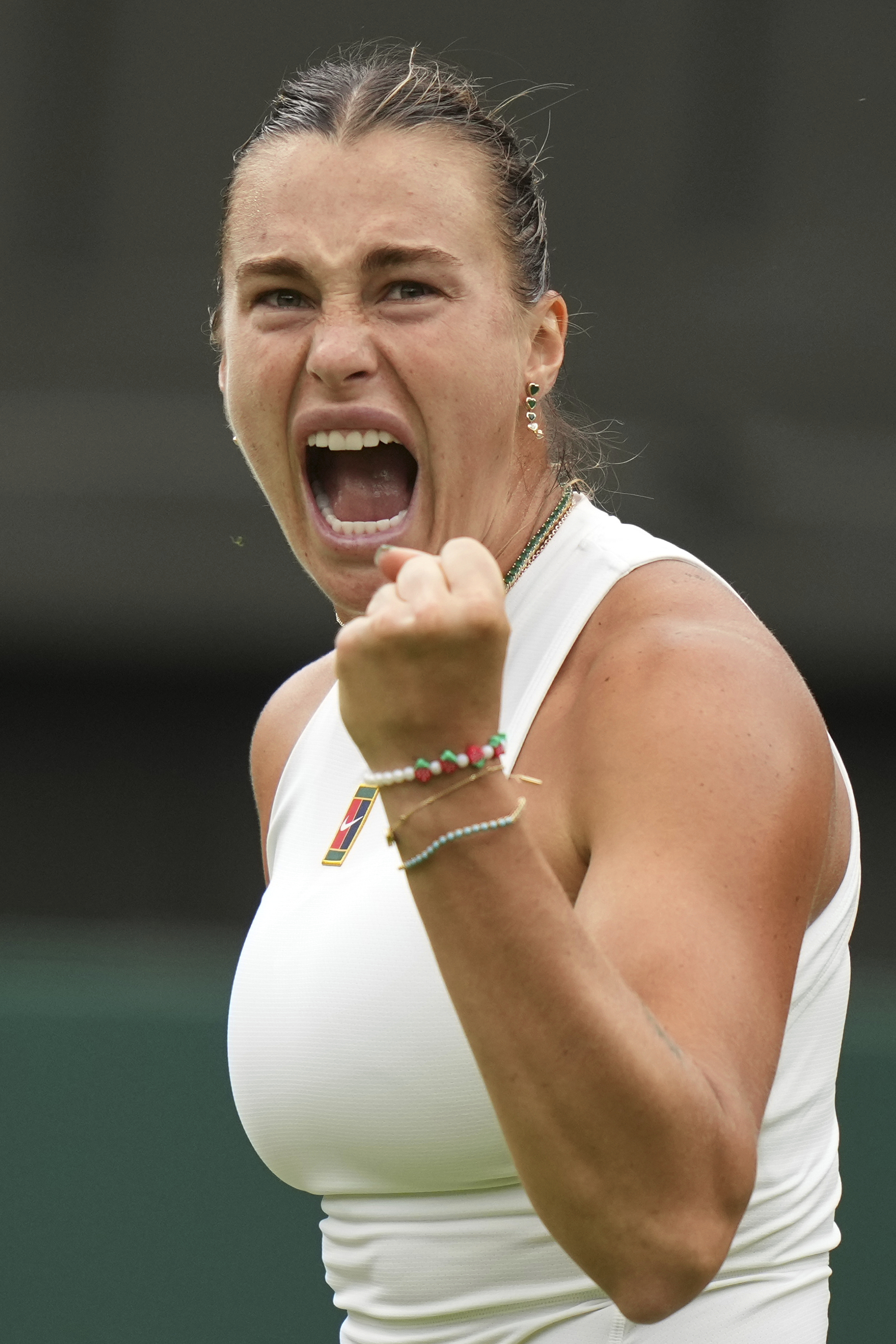 网球热度飙升,网友热议不断 网球热度飙升,网友热议不断