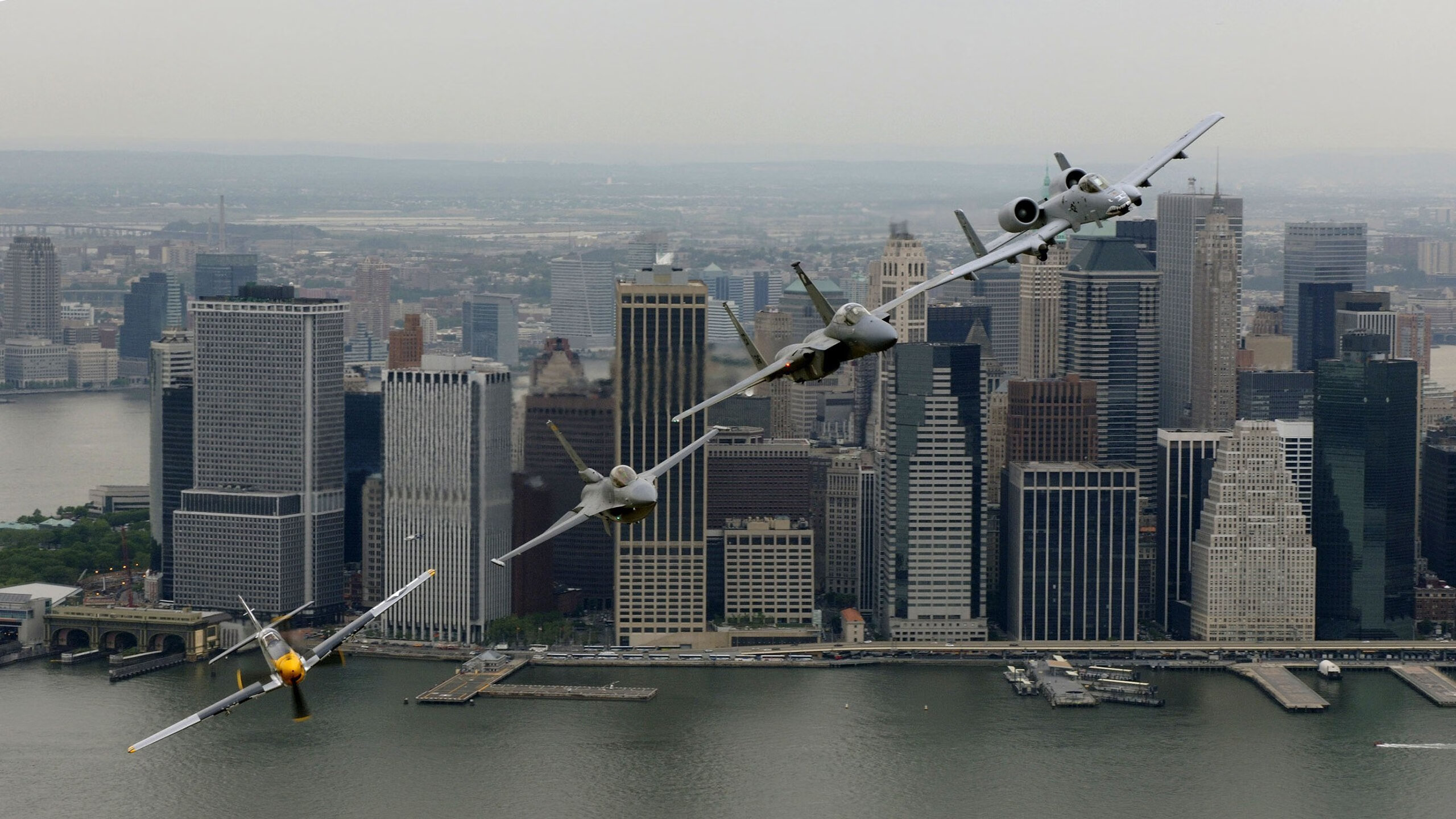 当霍勒迪吹响末节号角，一个跨越边界的国家德比启示录