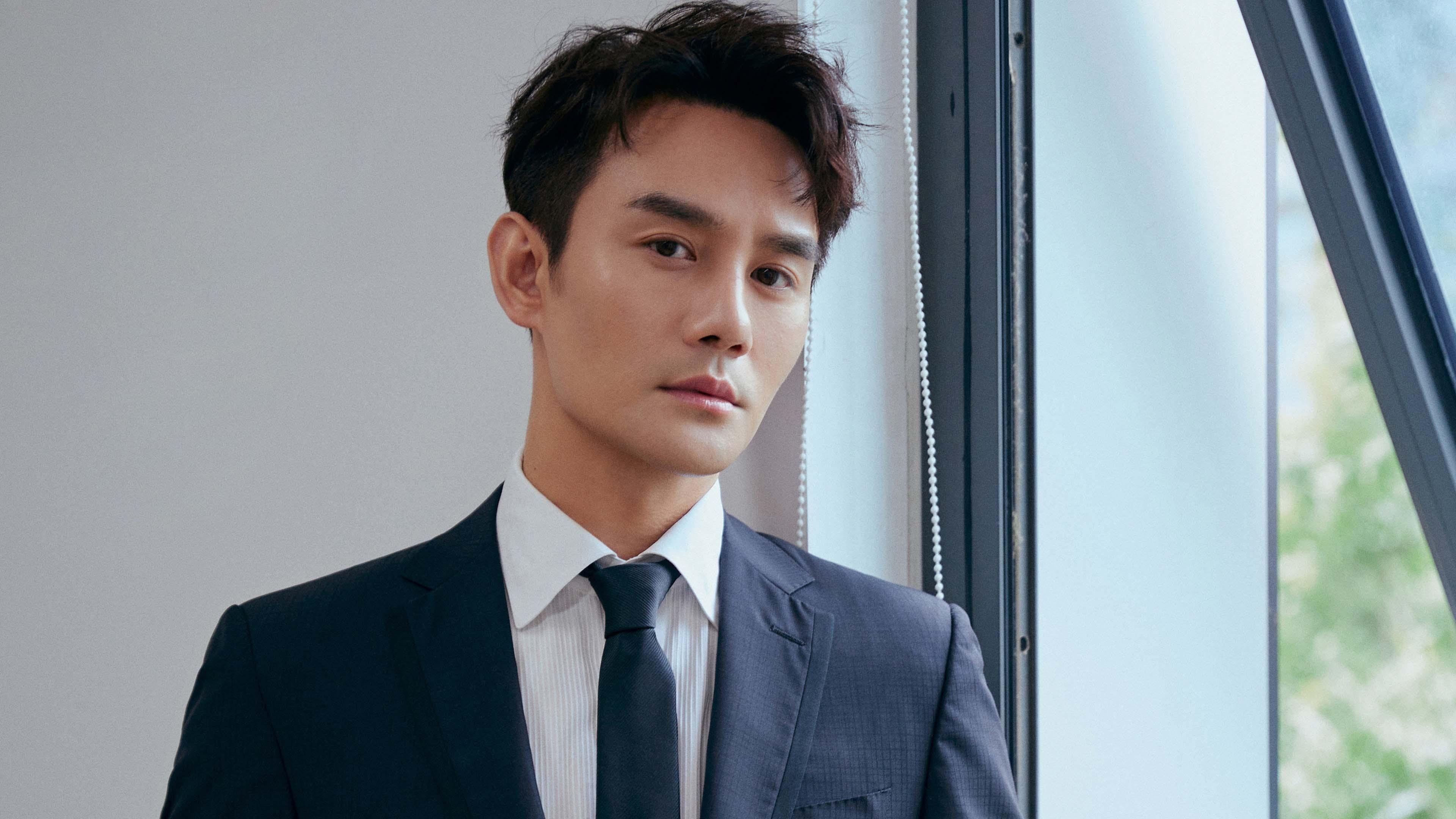 太阳灼烧麦迪逊，拉文照亮亚平宁—当纽约的黄昏遇见意大利的晨曦